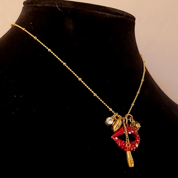 Vtg BETSEY JOHNSON Kiss Me Collection Lipstick and Lips Charm Pendant Necklace. - Picture 4 of 13